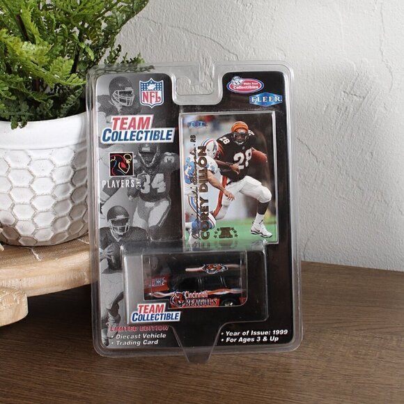 NFL Other - Cincinnati Bengals Corey Dillon Trading Card and Car - in Package 1999 - Vintage